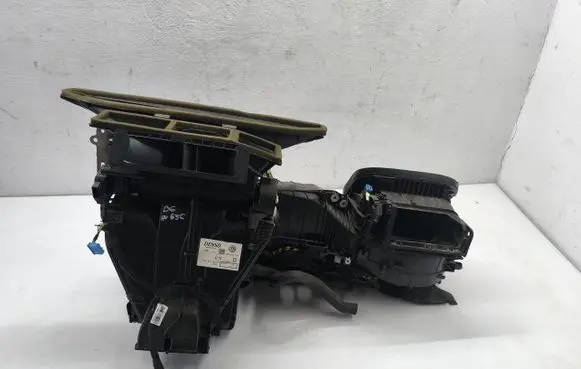 Volkswagen PASSAT B6 Interior heater climate box assembly 3C1820003ED