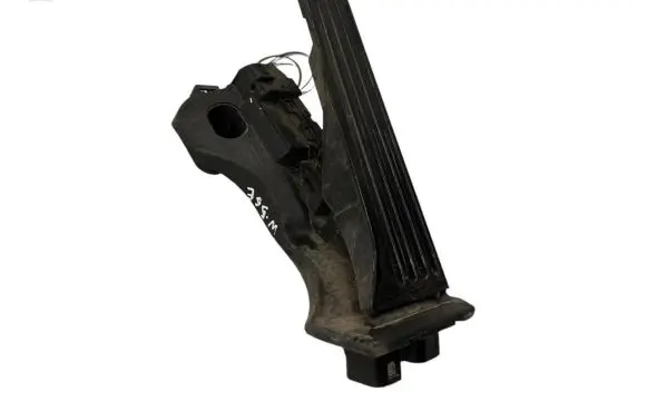 Volkswagen PASSAT B6 Accelerator throttle pedal 1K1723503L 6PV00860001