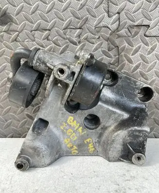 BMW 3 E46 Generator/alternator bracket 7787319
