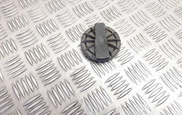 Headlight/headlamp dust cover