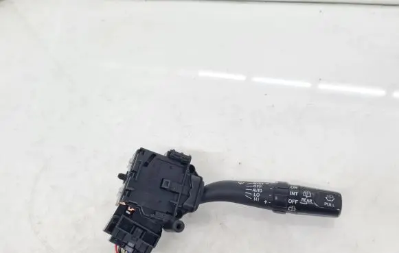 Toyota Avensis T250 Wiper control stalk 8465205170
