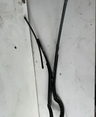 Jaguar XF Windshield/front glass wiper blade 