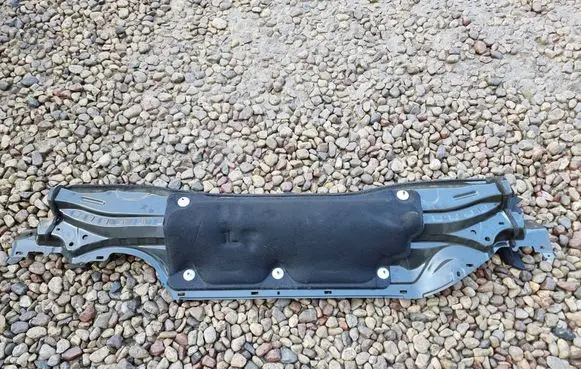 Toyota Yaris Cross Wiper trim 