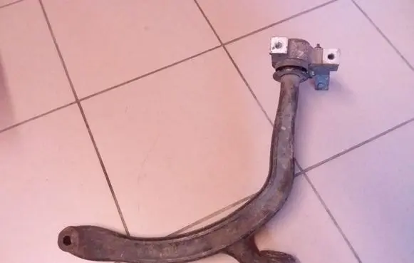 Citroen C5 Front lower control arm/wishbone