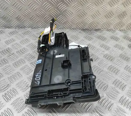 Tesla Model Y Central body control module 165764802A