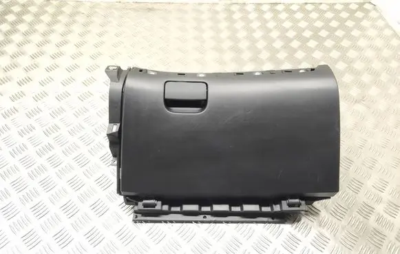 Subaru Legacy Glove box set 66208AG070