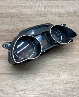Audi A5 8T 8F Speedometer (instrument cluster) 8T0920983B