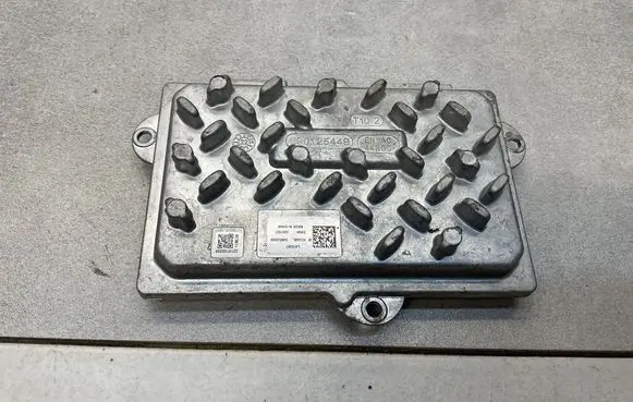 Peugeot 2008 II LED ballast control module L415287 H32ABL
