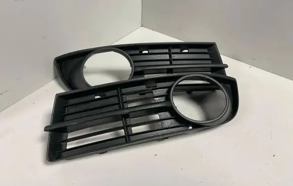 Front bumper lower grill