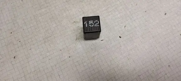 Volkswagen Transporter - Caravelle T4 Other relay 701953281