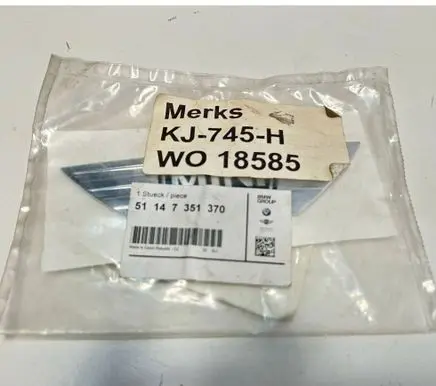 Mini Clubman F54 Manufacturer badge logo/emblem 51147351370