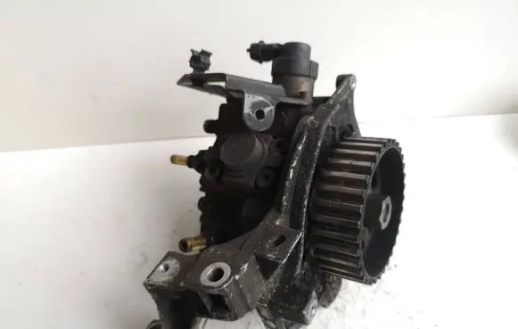 Citroen Berlingo Fuel injection high pressure pump 9683703780 0445010102 9370090