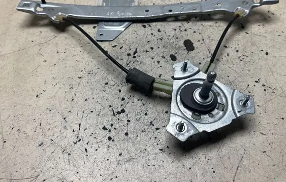 Citroen C3 Rear door manual window regulator 