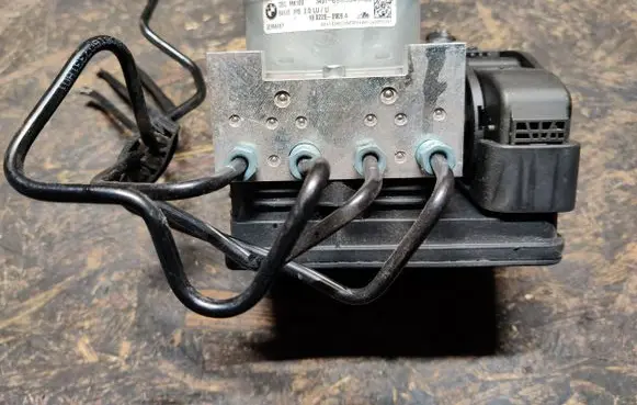 BMW 2 F45 ABS Pump 6883343 6883344
