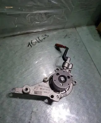 Volkswagen PASSAT B8 Water pump 010220802RT