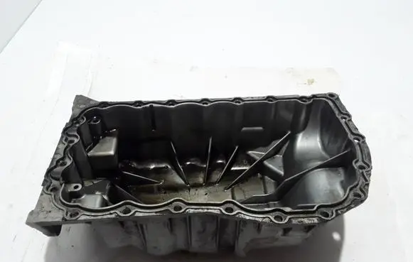 Renault Megane I Oil sump 330970111