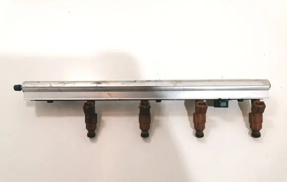 Volvo S60 Fuel main line pipe 9186942 2175146