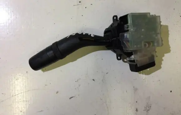 Mazda 6 Wiper control stalk 17B122