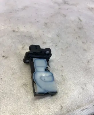 Nissan Juke II F16 Mass air flow meter 226805rf0a