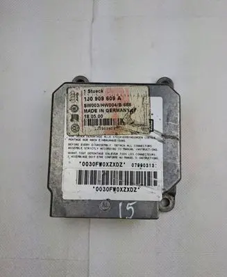 Volkswagen Golf IV Airbag control unit/module 1J0909609A 07990313 1J0909609