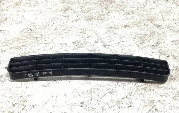 Audi A6 S6 C4 4A Front bumper lower grill 4A0807683