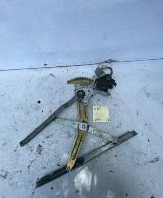 Toyota Corolla E110 Front door window regulator with motor 8572012170 0620400142