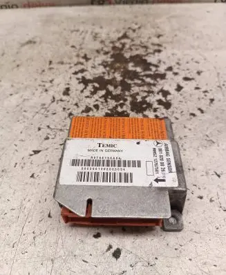 Mercedes-Benz E W210 Airbag control unit/module 0018200026 12767501