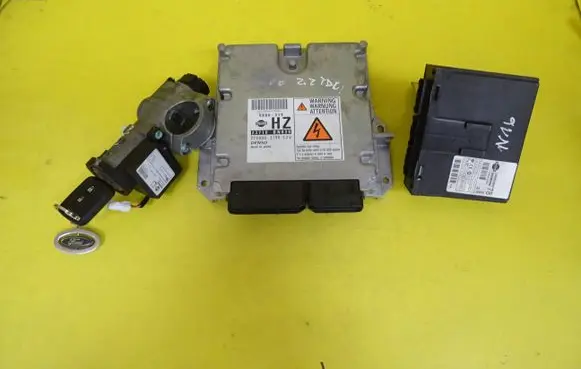 Nissan Almera N16 Engine control unit/module 2758003190