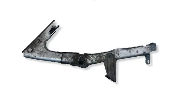 Audi A5 Sportback 8TA Fender mounting bracket 8T0821