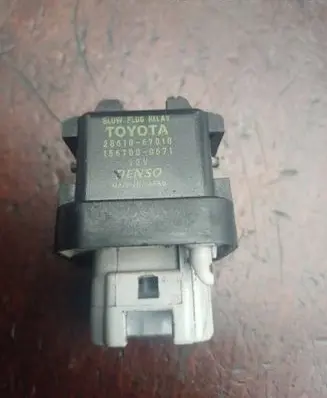 Toyota Avensis T250 Glow plug pre-heat relay 2861067010 1567000671