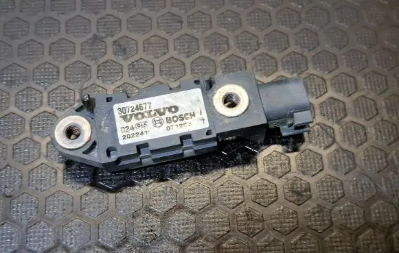 Volvo XC90 Airbag deployment crash/impact sensor 30724677