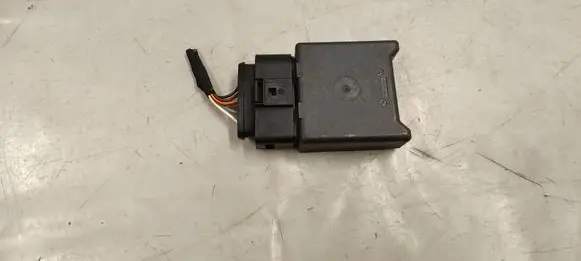 Skoda Kamiq Fuel injection pump control unit/module 5Q0906093B