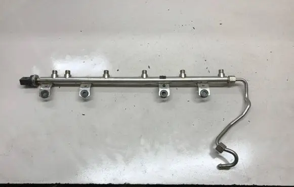 BMW X3 F25 Fuel main line pipe