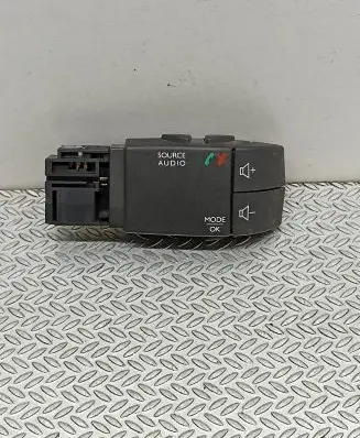 Dacia Sandero Multifunctional control switch/knob 255522448R 144422023GB