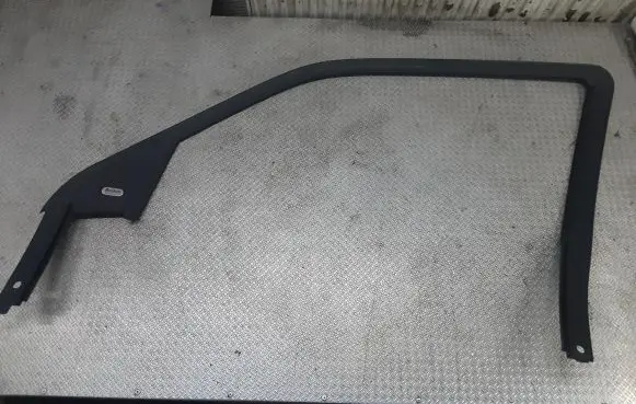 Chrysler 300 - 300C Other front door trim element