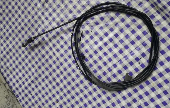 KIA Ceed Fuel cap flap release cable 