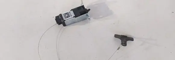 Fuel tank cap lock motor