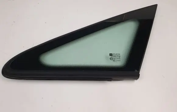 Opel Zafira B Front triangle window/glass 13123920