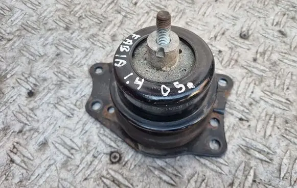 Skoda Fabia Mk1 (6Y) Engine mount bracket 6Q0199262AN