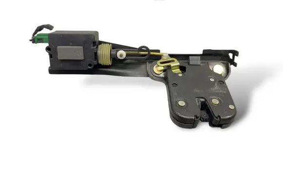 Audi TT Mk1 Tailgate/trunk/boot lock/catch/latch 8N0827505