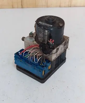 Renault Laguna II ABS Pump 10090601684 P50T2AAY4 8200159837