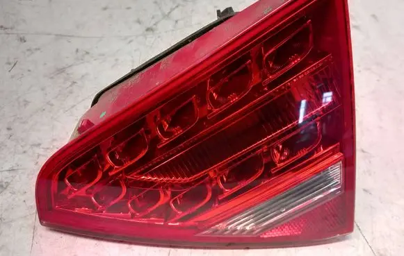 Audi A5 Sportback 8TA Tailgate rear/tail lights 8T0945094A AU484
