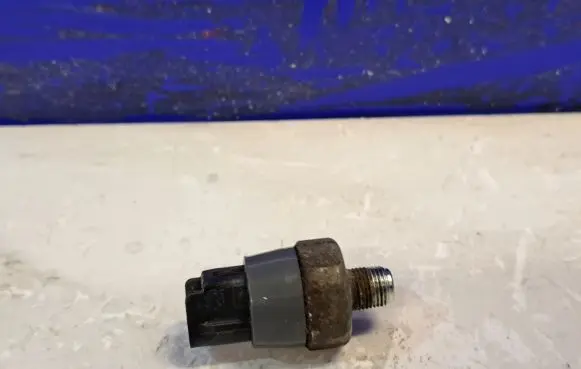 Lexus RX 450H Oil pressure sensor OILPRESSURESENSOR