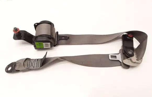 KIA Carnival Rear seatbelt 898104D130