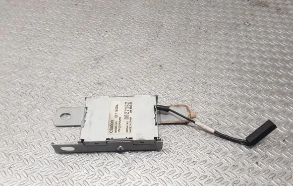 Subaru B9 Tribeca Aerial antenna amplifier EF1165DA