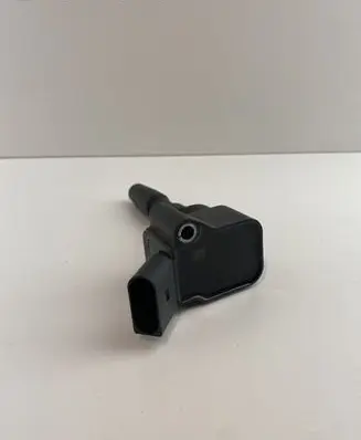 Volkswagen PASSAT B8 High voltage ignition coil 04E905110K