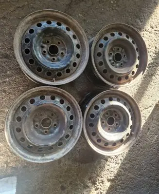 Toyota Avensis T250 R16 steel rim 