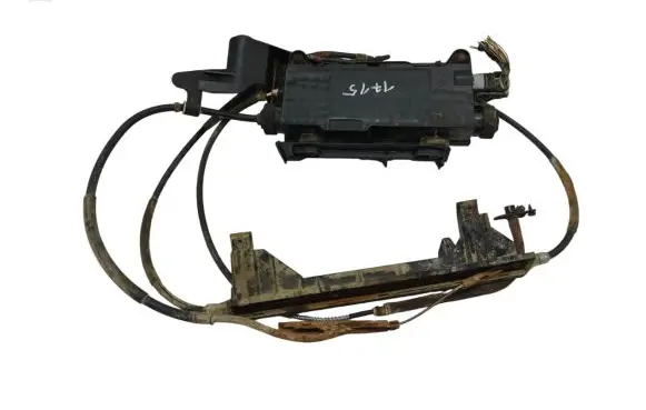 Renault Scenic II - Grand scenic II Hand brake control module 8200396849 02407940840