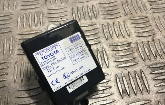 Toyota Corolla Verso AR10 Door control unit/module