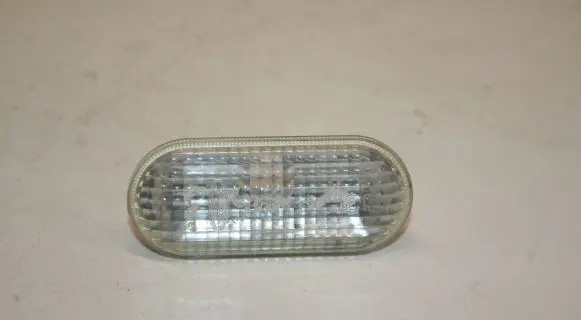 Ford Focus Front fender indicator light 4M5A13K309AA